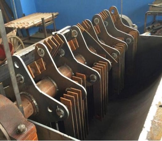 Дробилка для полувлажных материалов1